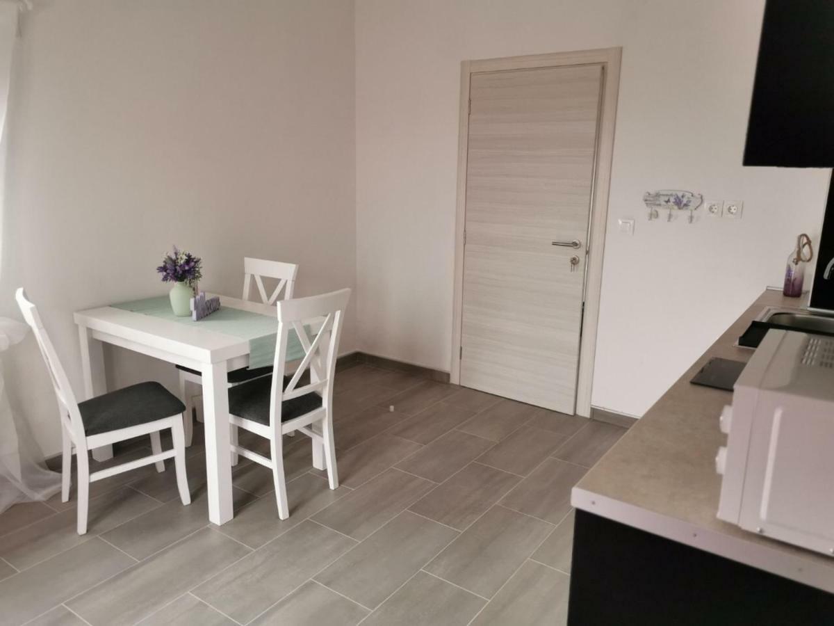 Vila Zdenka Novi Vinodolski Esterno foto