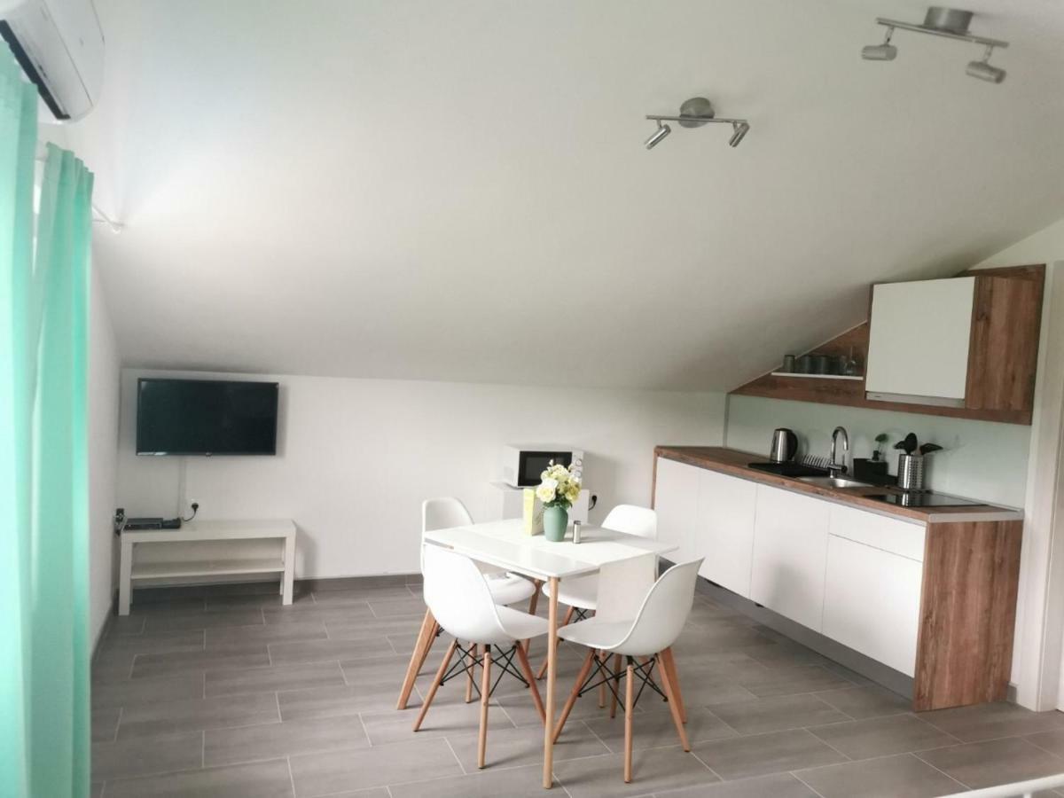 Vila Zdenka Novi Vinodolski Esterno foto